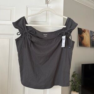 NWT Hollister Women's Tie-Shoulder top